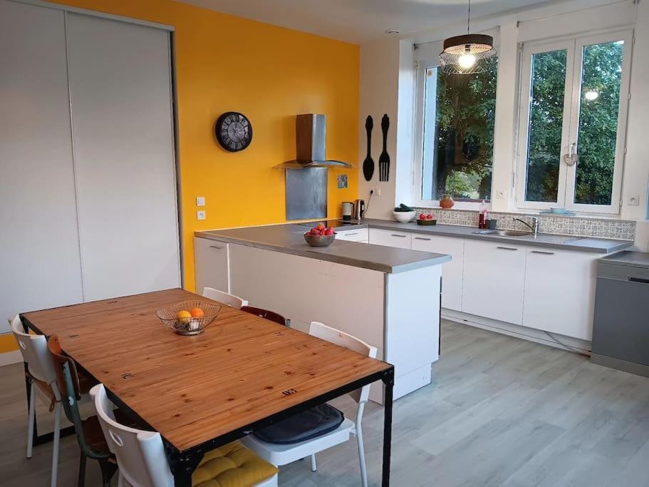 Loft Avec Jardin Au Bord De L'Eau Au Rdc D'Une Ancienne Ecole 普卢加斯泰勒-达乌拉斯 外观 照片