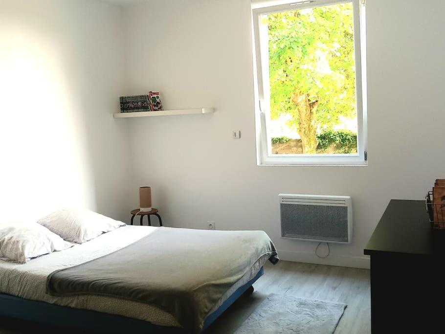 Loft Avec Jardin Au Bord De L'Eau Au Rdc D'Une Ancienne Ecole 普卢加斯泰勒-达乌拉斯 外观 照片